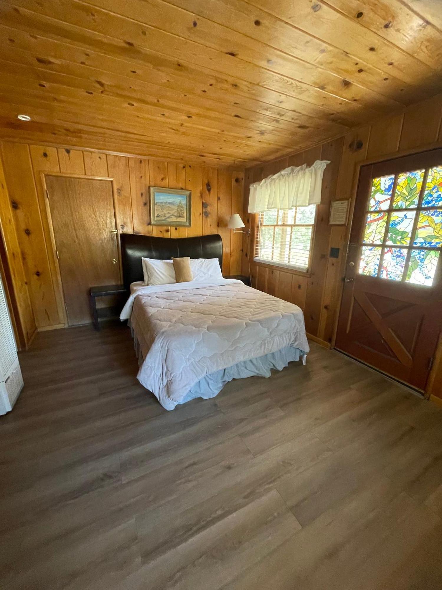 Mountain View Cabins Wrightwood Eksteriør bilde